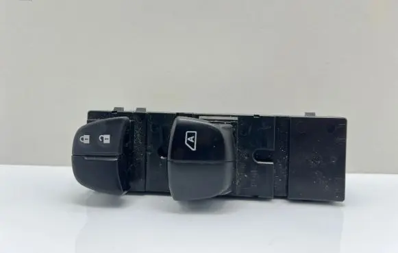 Nissan Micra K14 Central locking switch button 