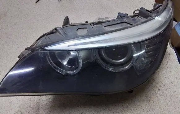 BMW 5 E60 E61 Headlight/headlamp 7177729