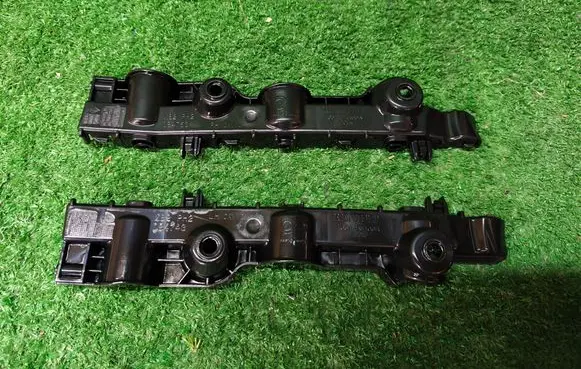 Renault Trafic III (X82) Front bumper mounting bracket 