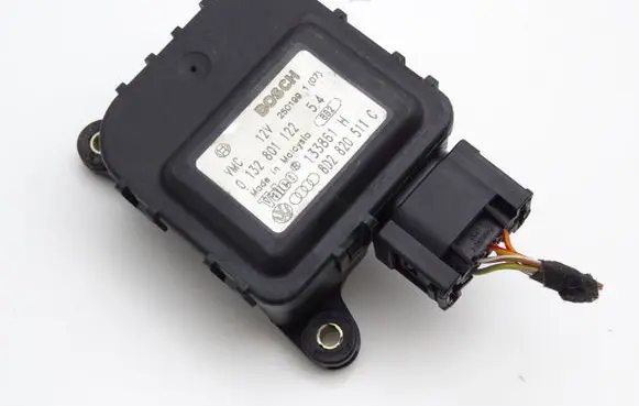 Volkswagen Golf IV Air flap motor/actuator 8D2820511C 0132801122