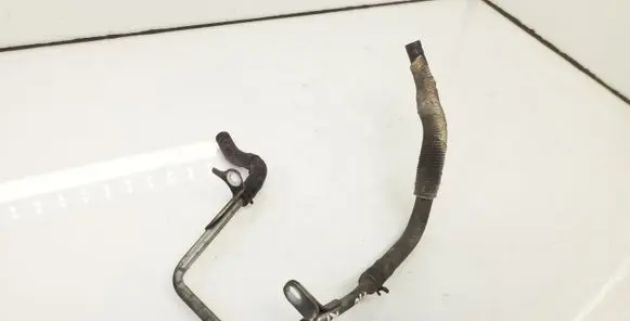 Toyota Avensis T250 Engine coolant pipe/hose