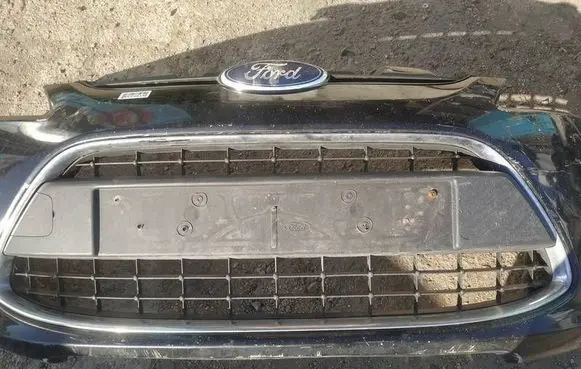 Front bumper lower grill