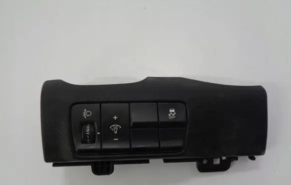 Passenger airbag on/off switch