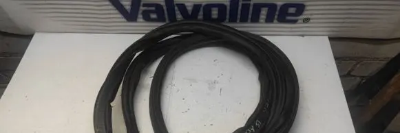 Renault Megane IV Loading door rubber seal (on body) 