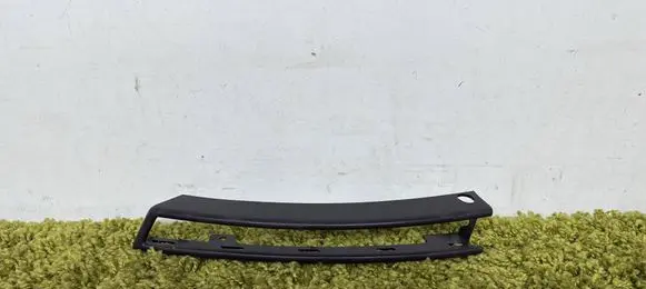 Volkswagen PASSAT B6 Front bumper lower grill 3c0807717
