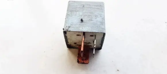 Volkswagen Golf IV Other relay 357911253