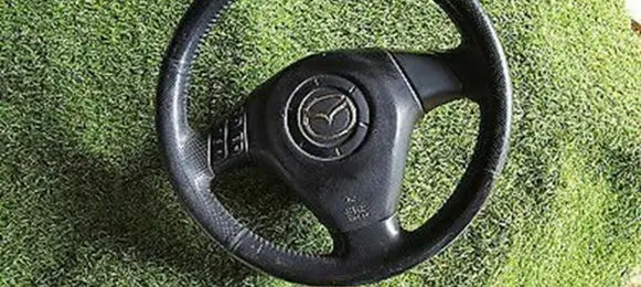 Mazda 3 I Steering wheel 0GP9A
