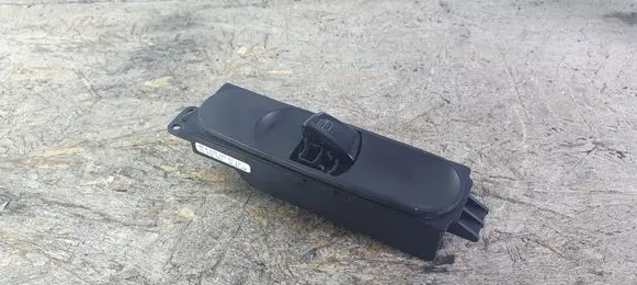 Mercedes-Benz Vito Viano W639 Electric window control switch