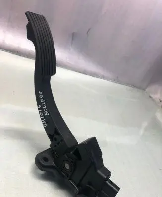 Mitsubishi Eclipse Cross Accelerator throttle pedal 1600a116