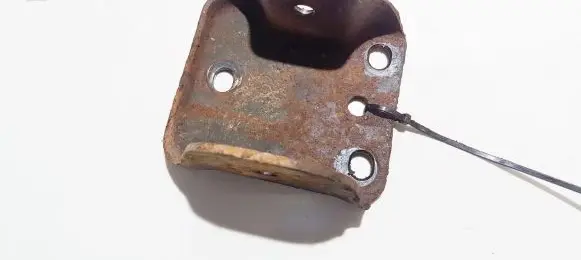 Volkswagen Golf II Engine mounting bracket