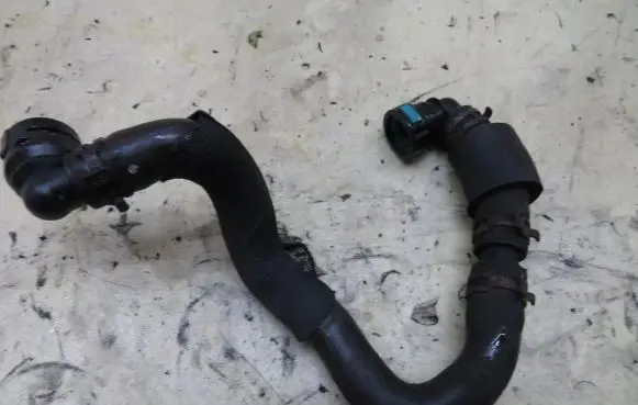 Jaguar XE Engine coolant pipe/hose