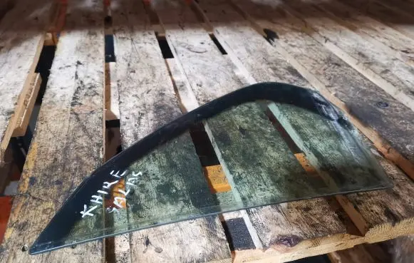 Volkswagen Jetta V Rear side window