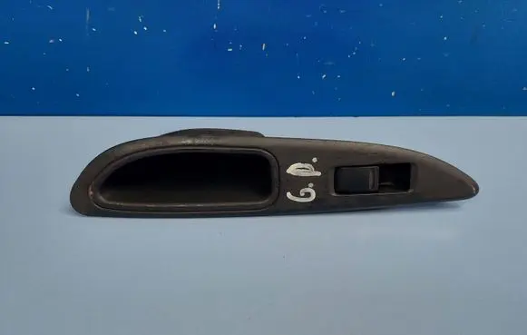 Nissan Primera Electric window control switch 25411AV600 82960AV760
