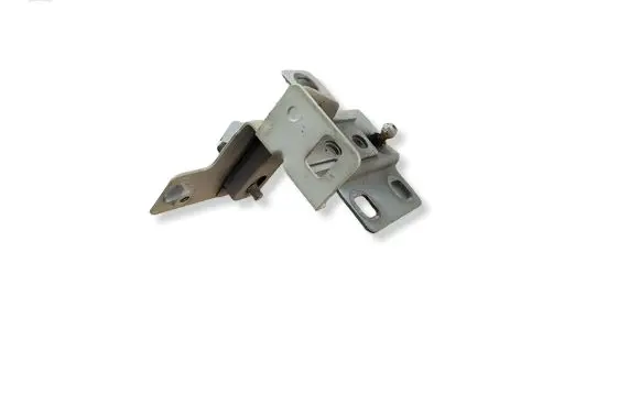 Renault Trafic III (X82) Fender mounting bracket 