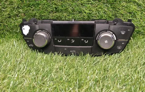 Opel Insignia A Climate control unit 13273095