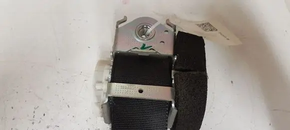 Ford Galaxy Rear seatbelt 613B86D