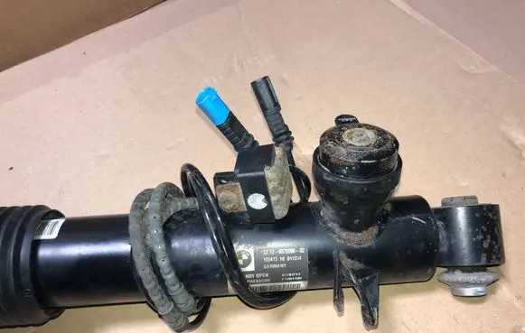 BMW X5 F15 Rear shock absorber/damper 6875090 10541310