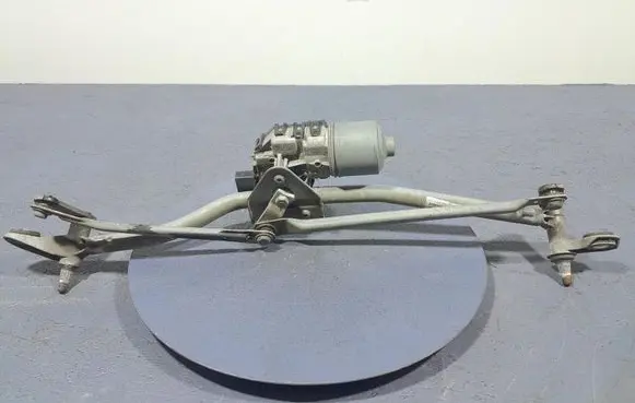 Audi A4 S4 B7 8E 8H Front wiper linkage and motor 8E1955023E