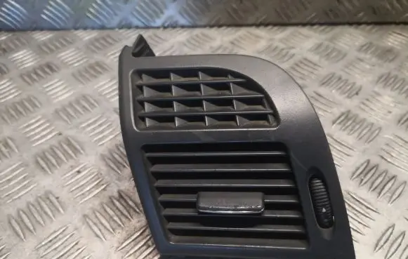 Mercedes-Benz E W211 Dashboard air vent grill cover trim 2118301154 A2118301154