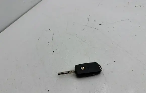 Seat Alhambra (Mk2) Ignition key/card 7N5837202Q 5FA01020706