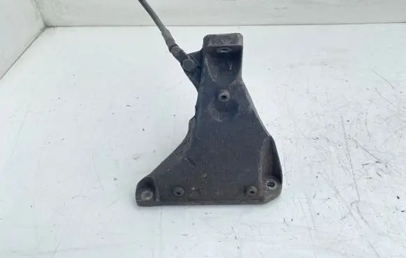 Audi A4 S4 B6 8E 8H Engine mounting bracket 8D0199308AB