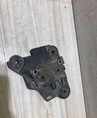Seat Leon (5F) ABS pump bracket 5q0614235