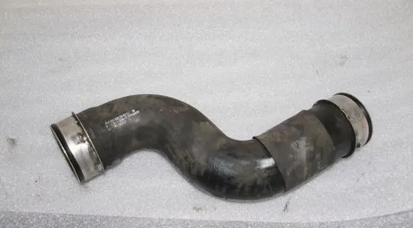 Mercedes-Benz E W211 Intercooler hose/pipe A2115282882