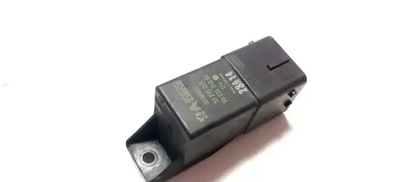 Peugeot 308 Glow plug pre-heat relay 9802424080