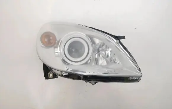 Mercedes-Benz B W245 Headlight/headlamp A1698208461 0301247282