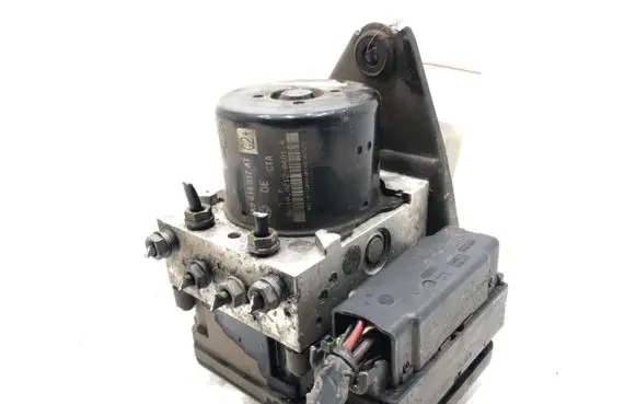 Skoda Octavia Mk2 (1Z) ABS Pump