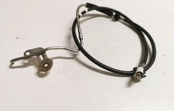 Mercedes-Benz C AMG W205 Vacuum line/pipe/hose 2058303905 A2058303905