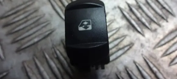 Renault Megane I Quarter vent window switch 