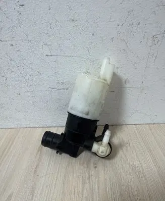 Peugeot 308 Windscreen/windshield washer pump 8200067015 9641553980 9641553880