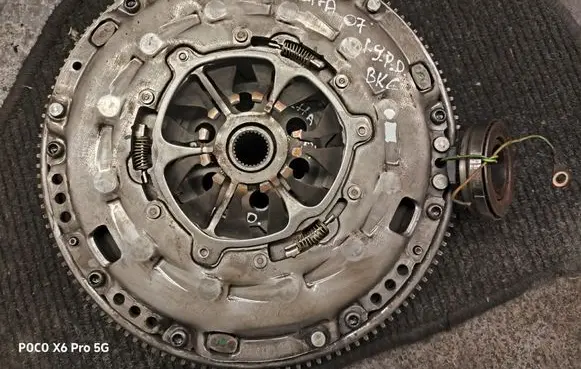 Volkswagen Jetta V Clutch set kit 323064110 415025010