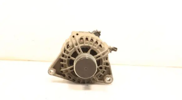 Hyundai i30 Generator/alternator 2607316D