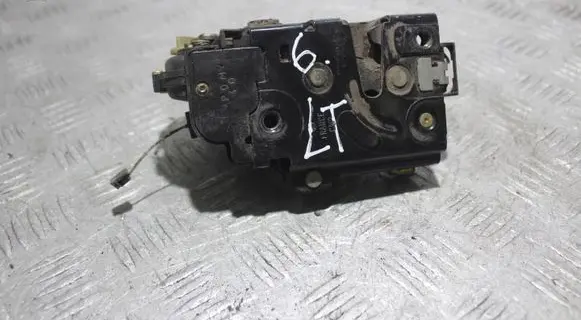 Seat Toledo II (1M) Rear door lock