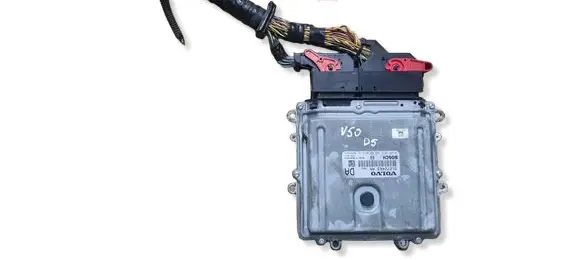 Volvo V50 Engine control unit/module 31272463AA 0281012103