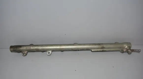 BMW 5 E60 E61 Fuel main line pipe 7788679
