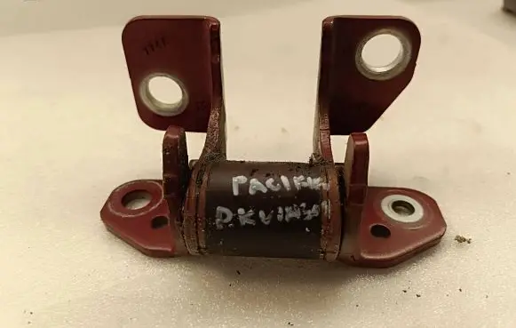 Chrysler Pacifica Front door upper hinge 85574F