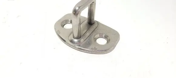 Audi A6 S6 C6 4F Front door lock loop/hook striker 8E0837033