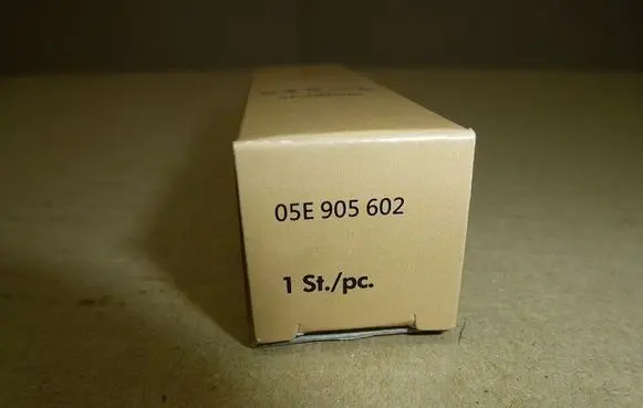 Audi A1 Spark plug 05E905602