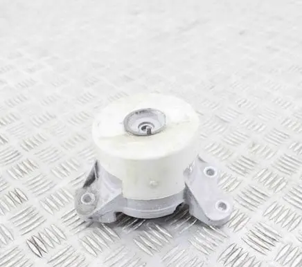 Engine mount bracket