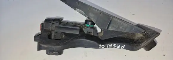 Volkswagen PASSAT CC Accelerator throttle pedal 1K1723503AP 6PV01103906 1052112