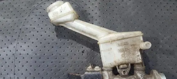 Nissan Primera Master brake cylinder