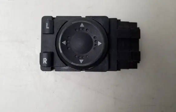 Volkswagen PASSAT B5 Wing mirror switch 3B1959565B