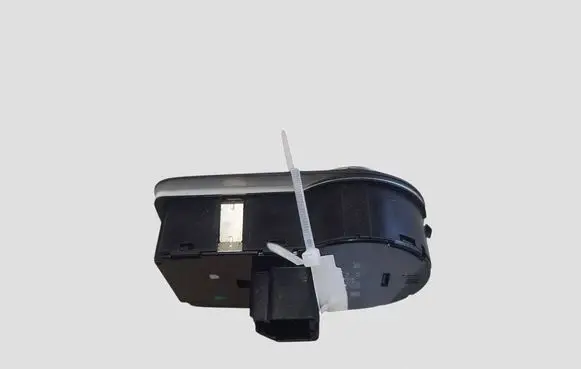 Opel Zafira C Light switch 13294814 251696