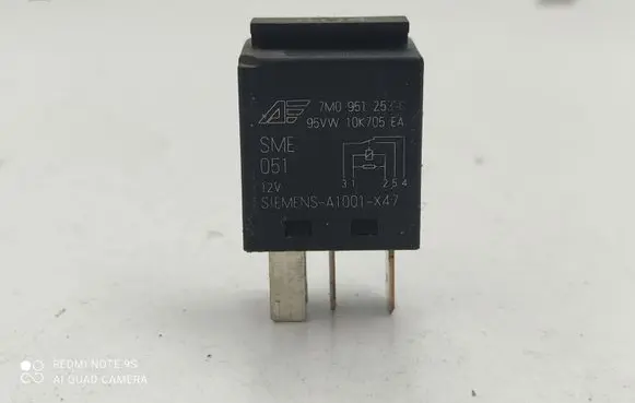 Seat Alhambra (Mk1) Other relay 7M0951253C