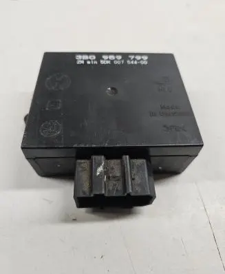 Volkswagen PASSAT B5 Comfort/convenience module 3B0959799