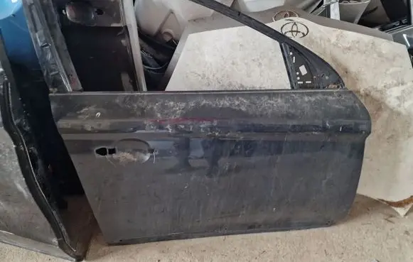 Volvo XC60 Front door