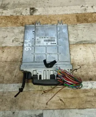 Audi A4 S4 B5 8D Engine control unit/module 028906021EA 028906021